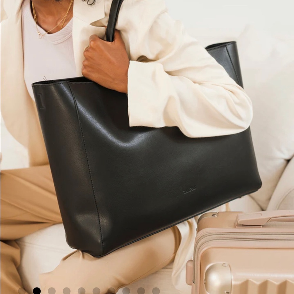 Calpak Haven Laptop Crossbody Tote Messenger Bag Black - Like New!